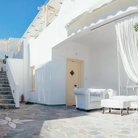 The White Suites Adamantas  Exterior foto